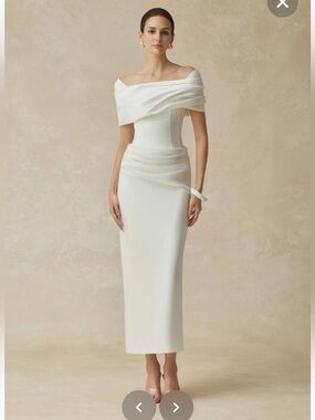 Off-Shoulder White Sheath Maxi Dress